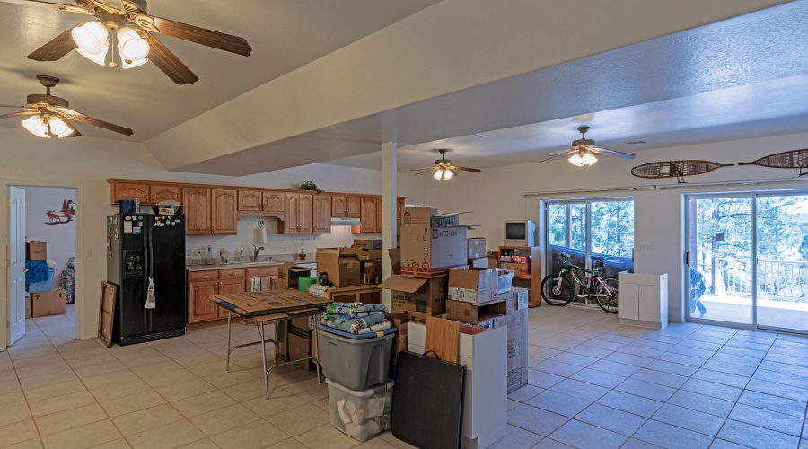 30'x27' Great Room with Access to Patio