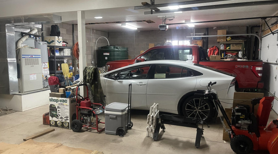 Triple Garage w/ Water Storage