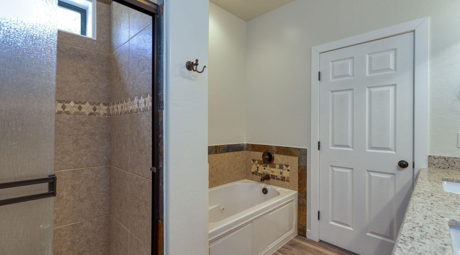 SPERATE SHOWER AND BATH