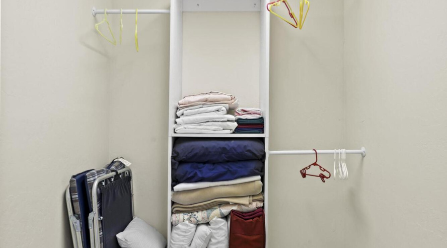 Closet 2
