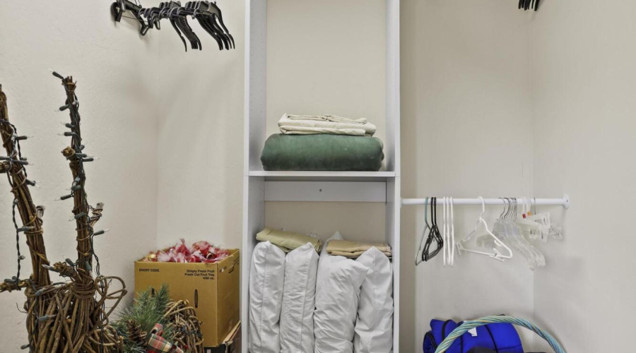 Closet 3