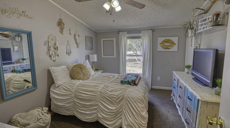 PAX_9554_AuroraHDR2019-edit