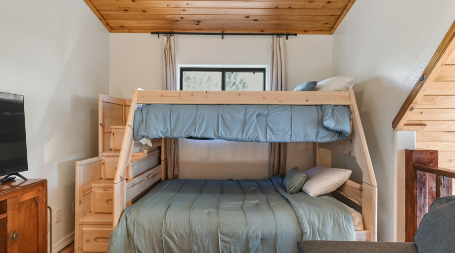 Sitting or office area upstairs