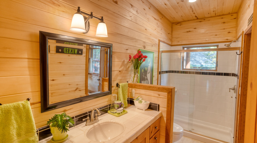 PAX_3040_AuroraHDR2019-edit