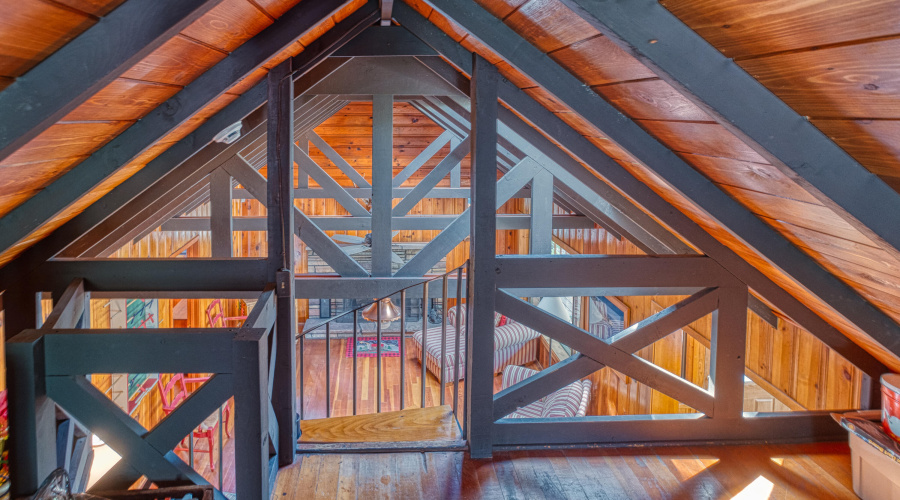 PAX_3109_AuroraHDR2019-edit