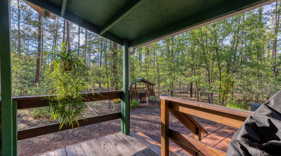 034_photo34_950_e_osprey_ln._pt_85935_ta