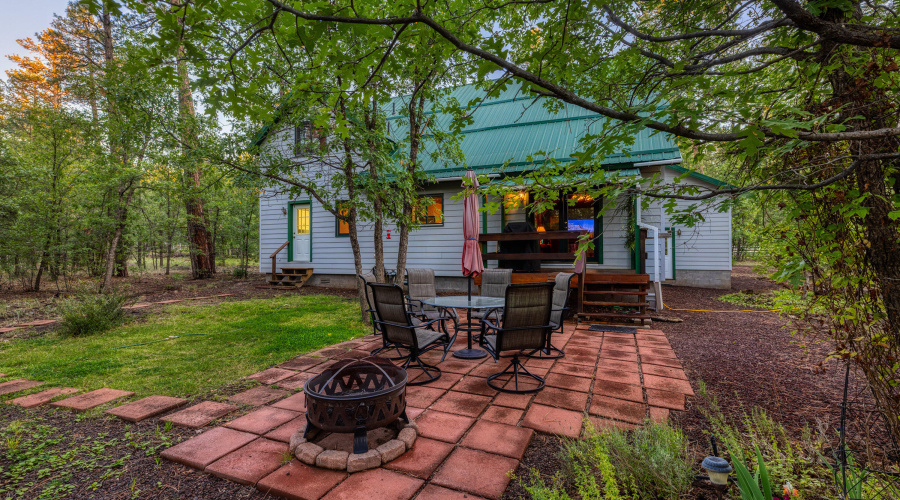 037_photo37_950_e_osprey_ln._pt_85935_ta