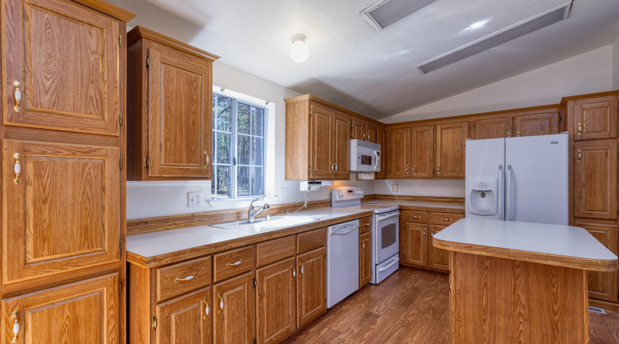 018_photo18_3551_ah_ho_pine_dr_ls_85929_