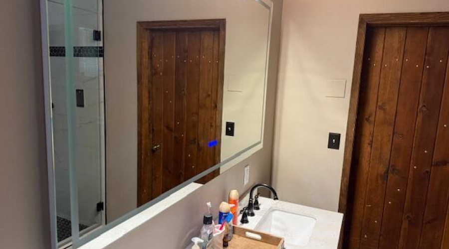 Anti fog mirror primary