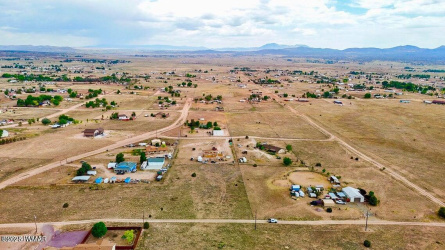 870 Iris Road, Paulden, Arizona 86334, ,Land,For Sale,Iris,258086