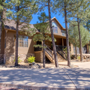915 Lakeshore Drive