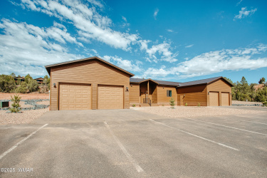 4646 West Tatanka Loop, Show Low, Arizona 85901, Bedrooms, ,Bathrooms,Residential,For Sale,West Tatanka Loop,258101