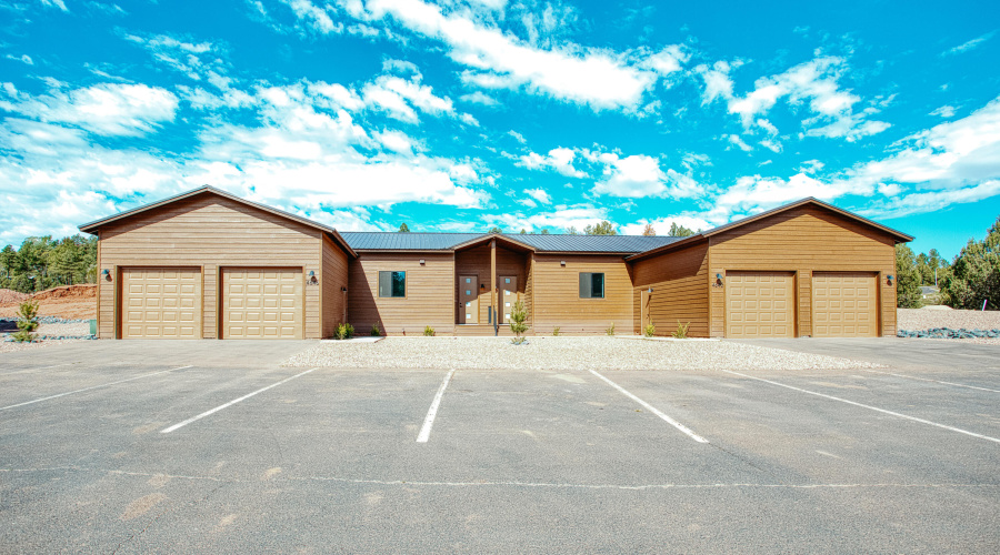 Luxury Twin Home - Bison Ridge