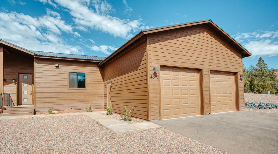 Bison Ridge - Luxury Twin Homes