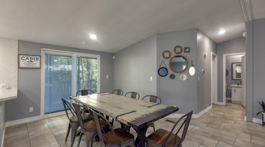 017_photo17_3030_w_young_st_sl_85901_ang