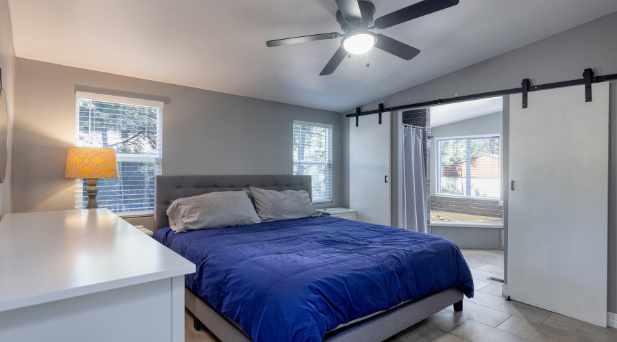 022_photo22_3030_w_young_st_sl_85901_ang