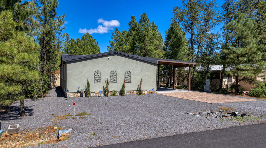 007_photo7_3030_w_young_st_sl_85901_ange