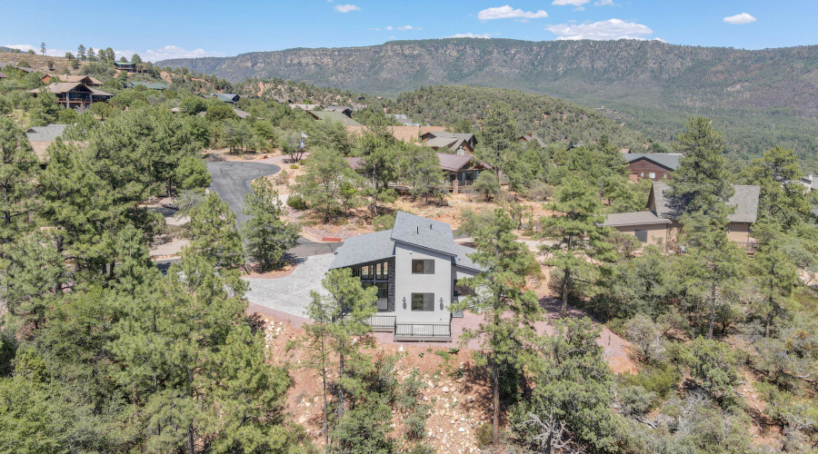 View of this house in the neighborhood