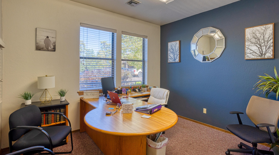 PAX_6030_AuroraHDR2019-edit