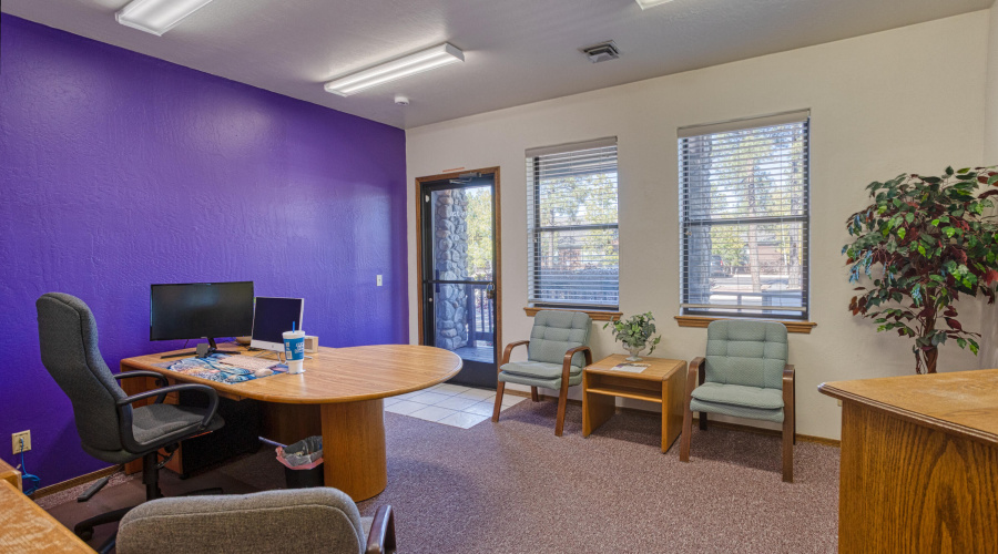 PAX_6036_AuroraHDR2019-edit