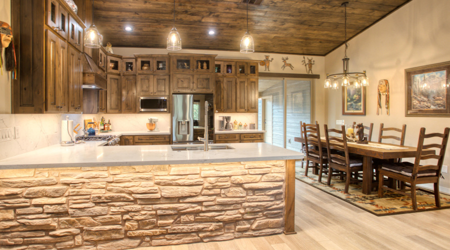 Stunning Stone Peninsula