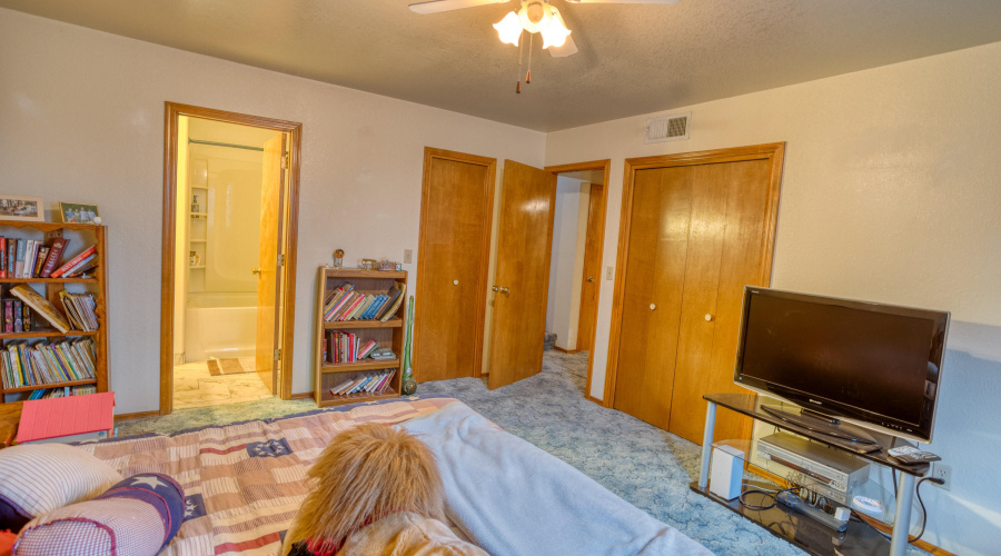 PAX_3428_AuroraHDR2019-edit