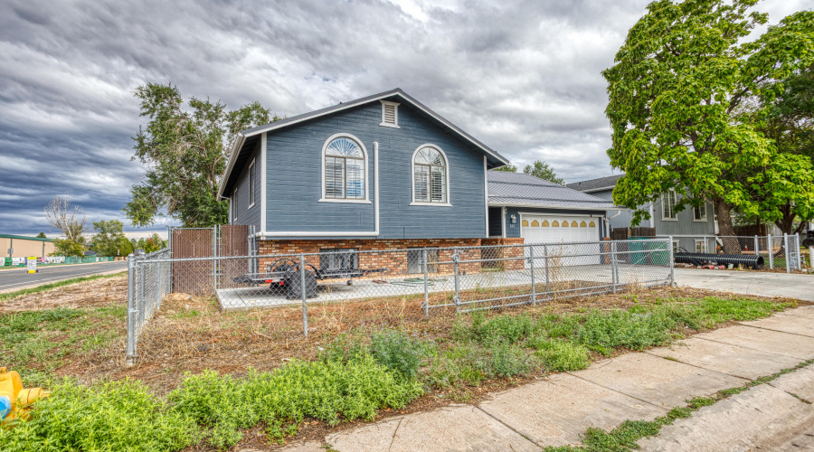 PAX_3443_AuroraHDR2019-edit