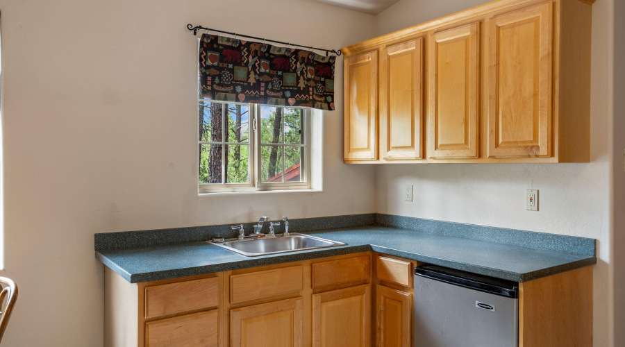 Guest Quarters Kitchenette