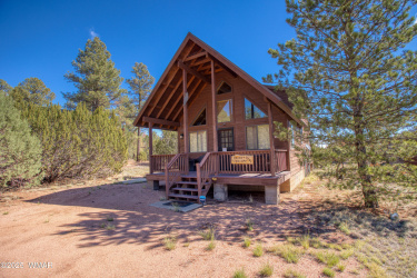 2741 Elk Trail Road, Overgaard, Arizona 85933, Bedrooms, ,Bathrooms,Residential,For Sale,Elk Trail,258166