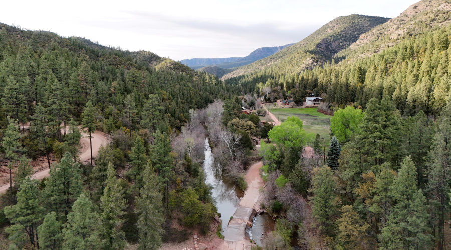 DJI_20250430181321_0008_D Z