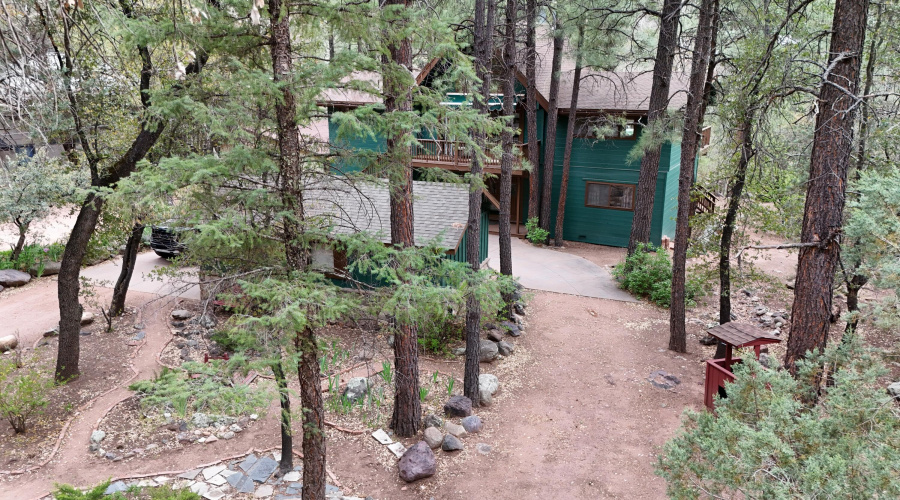 DJI_20250430172818_0093_D Z