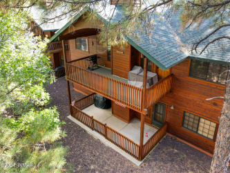 2530 Village Court, Pinetop, Arizona 85935, Bedrooms, ,Bathrooms,Residential,For Sale,Village,258174