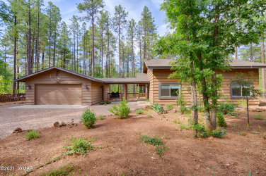 3680 Woodpecker Lane, Pinetop, Arizona 85935, Bedrooms, ,Bathrooms,Residential,For Sale,Woodpecker,258173