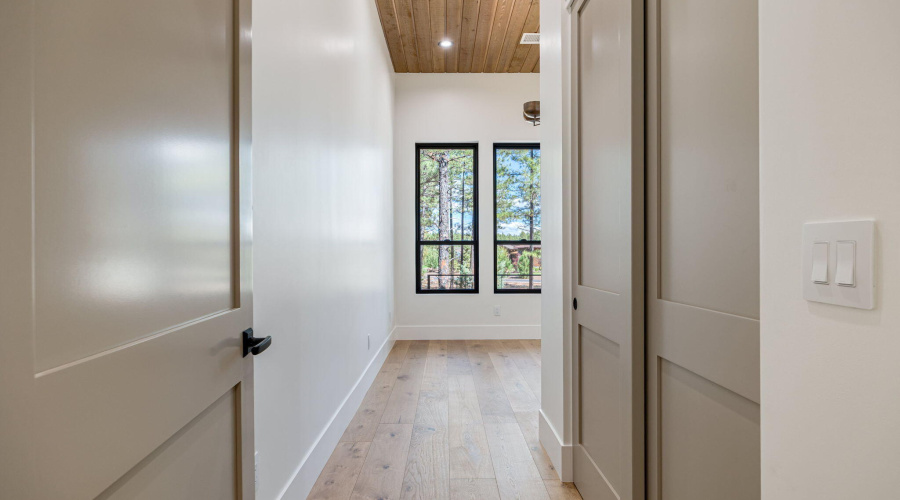 Office / Guest Bedroom