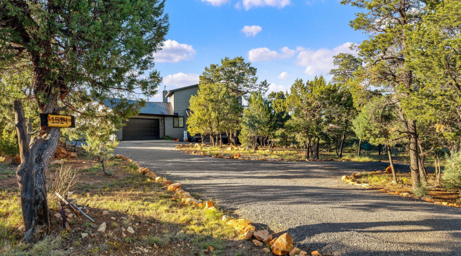 1514ShadeTreeDr-HeberOvergaard-AZ-Exteri