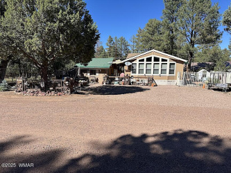 2172 Hashknife Drive, Overgaard, Arizona 85933, Bedrooms, ,Bathrooms,Residential,For Sale,Hashknife,258207