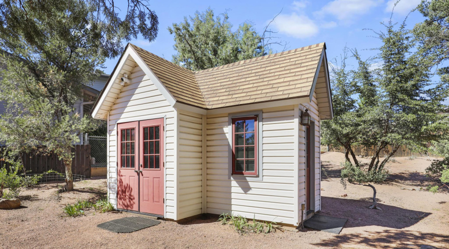 511 N Hemlock Circle Outdoor Office Exte