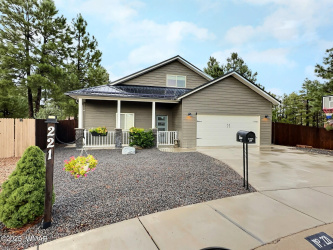 221 Canyon Loop, Show Low, Arizona 85901, Bedrooms, ,Bathrooms,Residential,For Sale,Canyon,258146