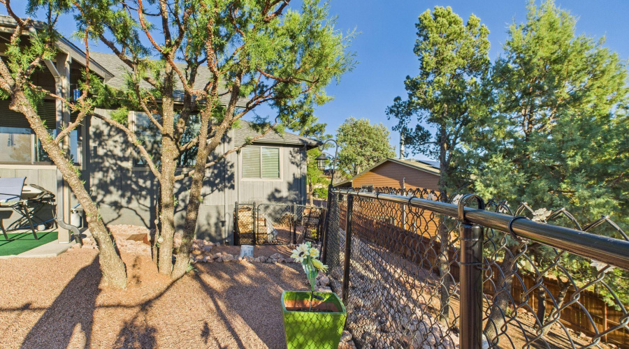 25-web-or-mls-CAM03379G0-PR0153-STILL020