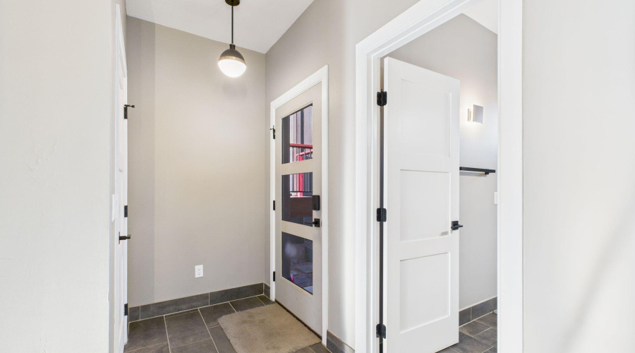 19-web-or-mls-CAM03379G0-PR0153-STILL019