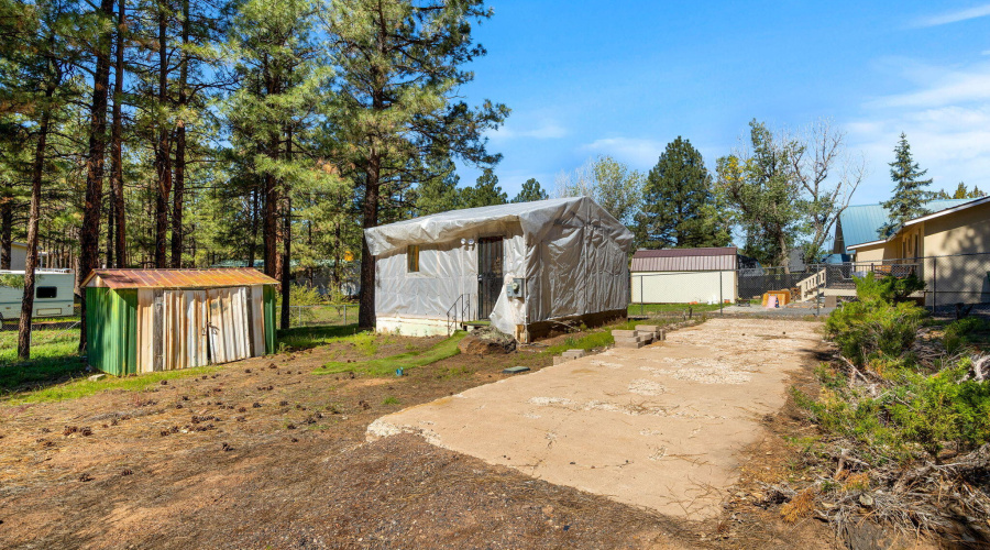 1860N22ndDr-ShowLowAZ-15