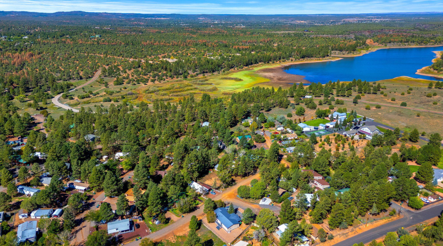 1860N22ndDr-ShowLowAZ-1