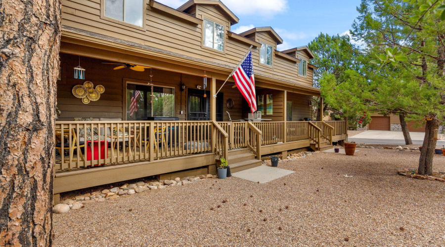 Large back covered deck