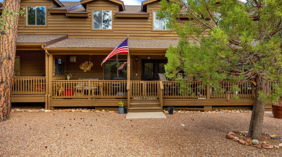 Large covered back deck