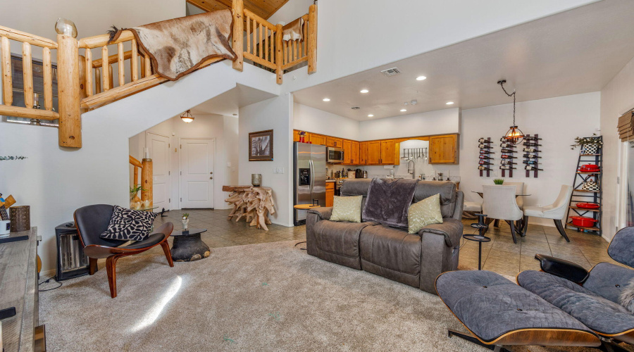 Open living room with vaulted ceilings