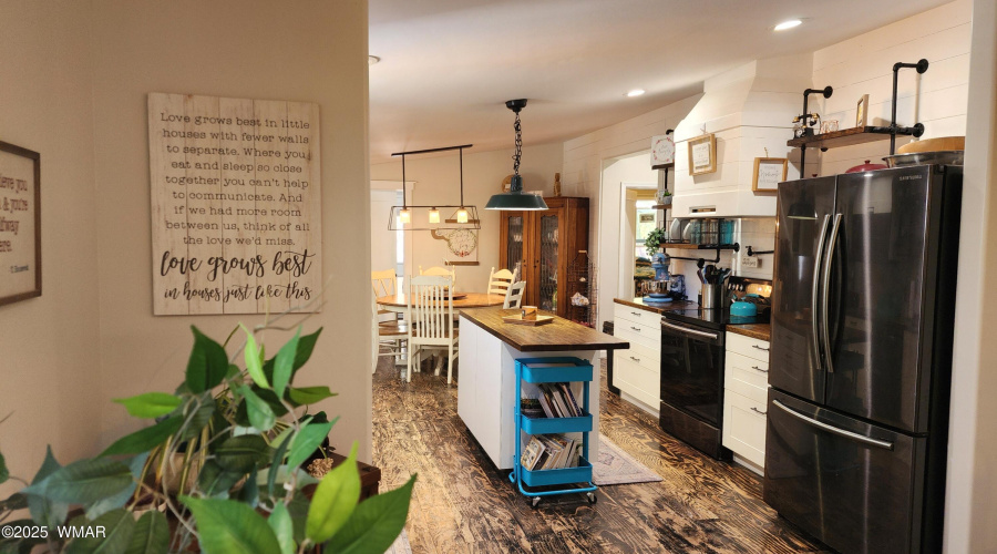 TRACEE REYNOLDS (38)