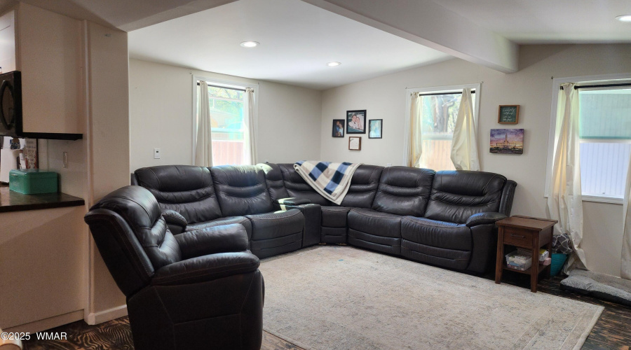 TRACEE REYNOLDS (56)