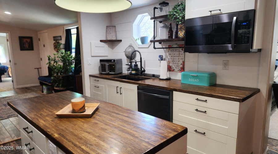 TRACEE REYNOLDS (58)