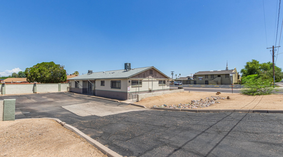 8545 N Black Canyon Highway-Phoenix, AZ