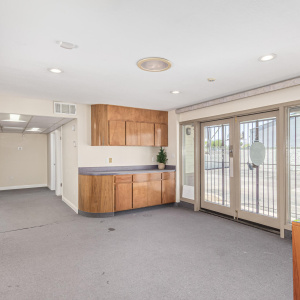 8545 N Black Canyon Highway, Phx, AZ